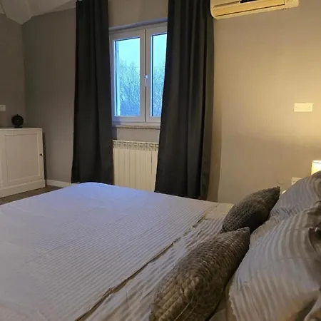 Guest house Dolce With Shared Pool Nova Vas (Porec)
